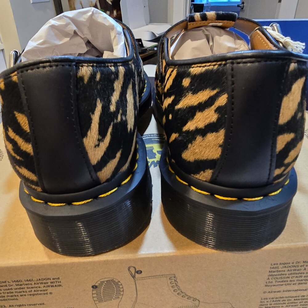 Dr. Martens T-Bar Shoe 32135526 Black Tan Hair-On Mens Sz 10 Leopard Print NEW - Picture 6 of 9